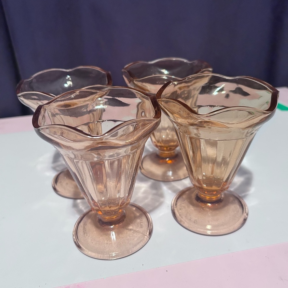 Vintage KIG indonesia pink pressed glass dessert glasses- preloved